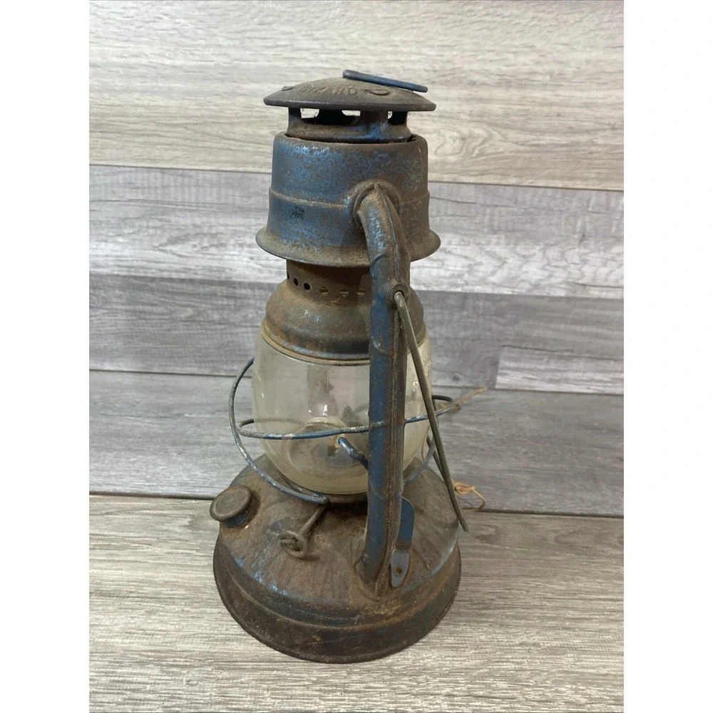 Vintage Dietz Little Wizard Blue Kerosene Lantern USA Clear Glass Globe Rust
